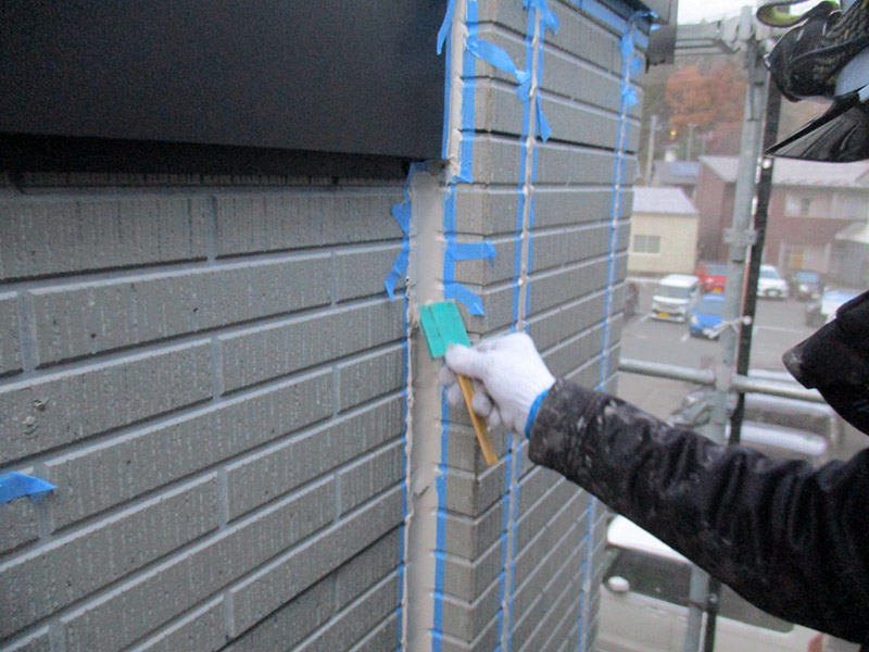 コーキング作業